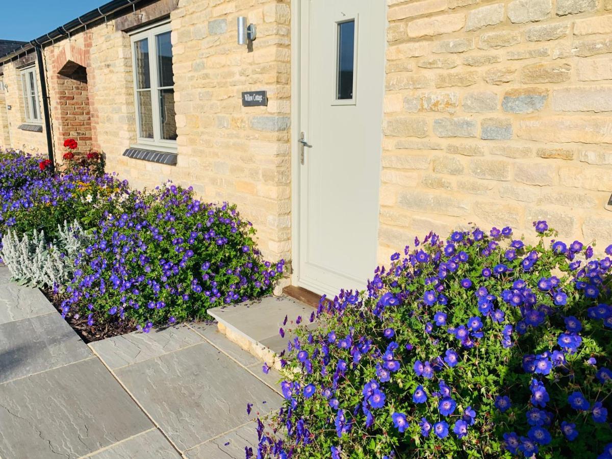 Briary Cottages At Iletts Farm Brackley  Exterior foto